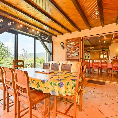Vila Belle Maison 300m2 - 8 Pieces Grand Sejour Salle A Manger - Cuisine Equipee - 15 Personnes - Vues Panoramiques ! Munster (Haut-Rhin)