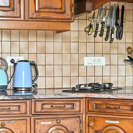 Vila Belle Maison 300m2 - 8 Pieces Grand Sejour Salle A Manger - Cuisine Equipee - 15 Personnes - Vues Panoramiques !